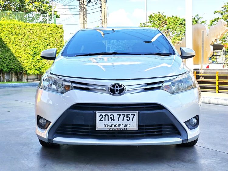 Toyota Vios 2013 1.5 E Sedan เบนซิน ไม่ติดแก๊ส เกียร์อัตโนมัติ บรอนซ์เงิน รูปที่ 2