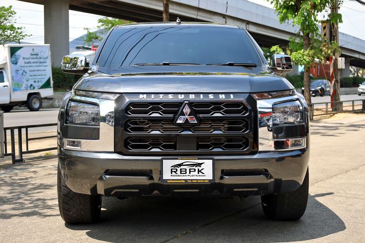 Mitsubishi Triton 2023 All New Double Cab 2.4 Pro Pickup ดีเซล เกียร์ธรรมดา เทา รูปที่ 3