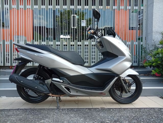 ขายpcx150ปึ 2014เจ้าของขายเอง,ไมล์แท้,สภาพดีภาษีไม่ขาดใช้งานได้ปกติไม่เคยล้มมีแปะบ้างตามรูป รูปที่ 2