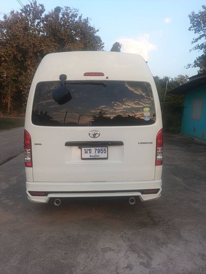 Toyota Commuter 2016 3.0 Van ดีเซล เกียร์อัตโนมัติ ขาว รูปที่ 4