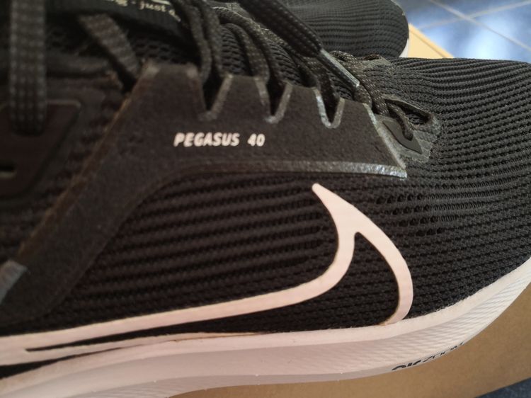 ขาย nike pegasus 40 สีดำ เบอร์ 10us  รูปที่ 5