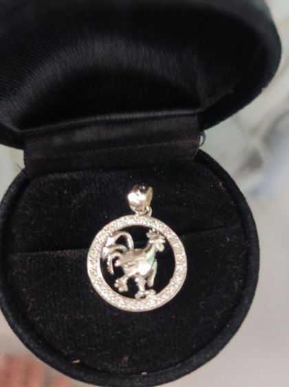 สร้อยคอและจี้ จี้ปีระกาล้อมเพชรสังเคราะห์เงินแท้