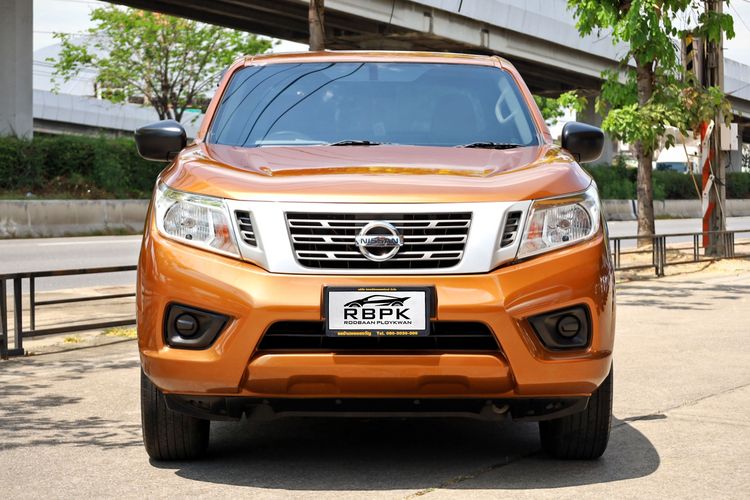 Nissan Navara 2019 2.5 S King Cab Pickup ดีเซล ไม่ติดแก๊ส เกียร์ธรรมดา ส้ม รูปที่ 3