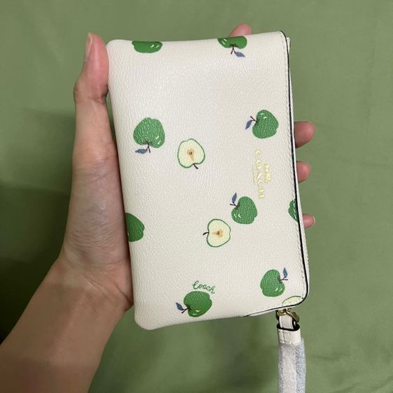 กระเป๋าคล้องมือ Coach แท้ รูปที่ 3