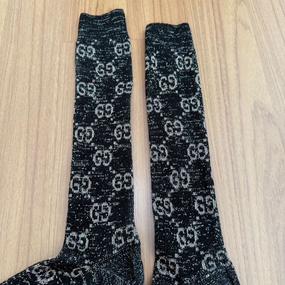 ถุงเท้า Gucci metallic GG logo socks รูปที่ 8