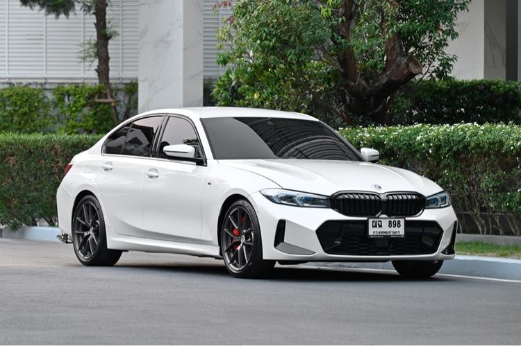 BMW Series 3 2023 320d Sedan ดีเซล ไม่ติดแก๊ส เกียร์อัตโนมัติ ขาว รูปที่ 2