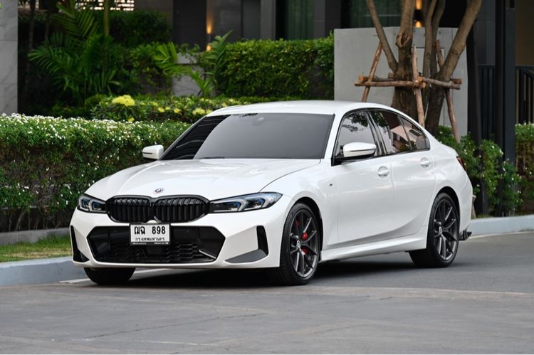 รถ BMW Series 3 320d สี ขาว
