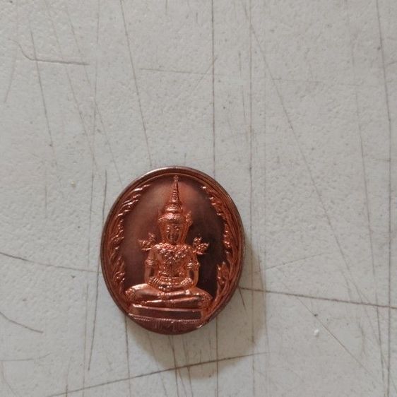 เหรียญพระแก้วมรกตเนื้อทองแดง  รูปที่ 2