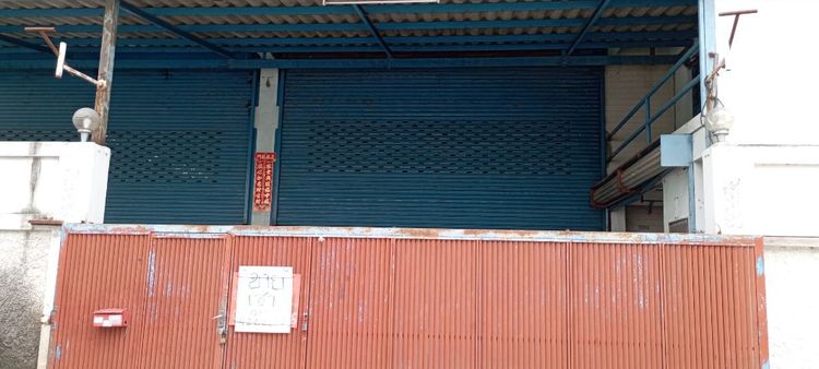 ใช่ ขายหรือเช่าบางส่วนอาคารพาณิชย์3คูหา รูปที่ 2