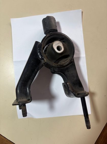 ยางแท่นเครื่องหลัง อัสติสปี14-16 แท้ถอด รูปที่ 4