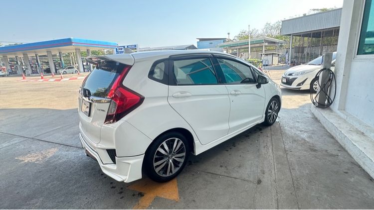 Honda Jazz 2015 1.5 SV+ Sedan เบนซิน ไม่ติดแก๊ส เกียร์อัตโนมัติ ขาว รูปที่ 2