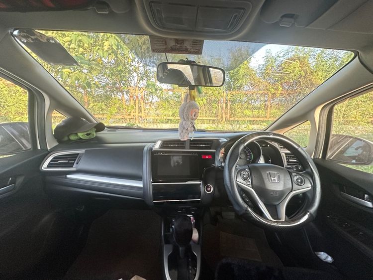 Honda Jazz 2015 1.5 SV+ Sedan เบนซิน ไม่ติดแก๊ส เกียร์อัตโนมัติ ขาว รูปที่ 3