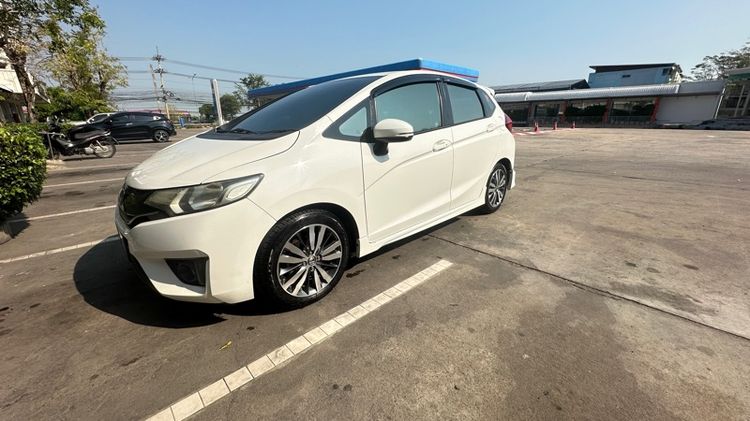 Honda Jazz 2015 1.5 SV+ Sedan เบนซิน ไม่ติดแก๊ส เกียร์อัตโนมัติ ขาว