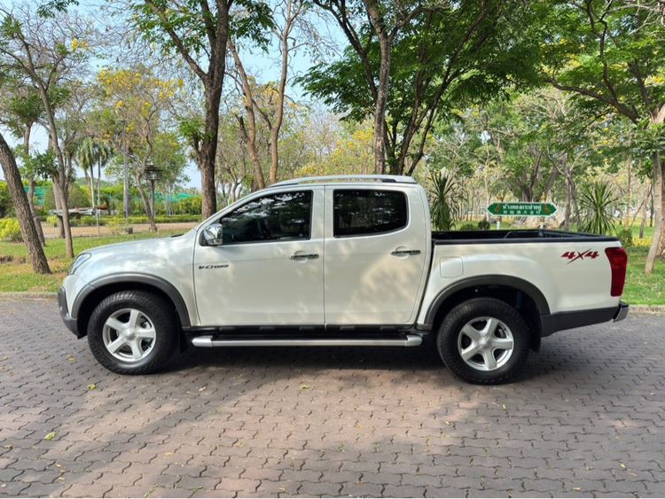 Isuzu D-MAX 2014 3.0 V-Cross Z Prestige 4WD Pickup ดีเซล ไม่ติดแก๊ส เกียร์อัตโนมัติ ขาว รูปที่ 4