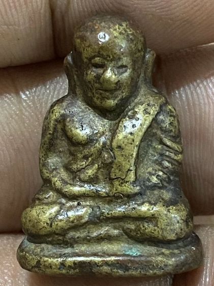 ขรูปหล่อหลวงพ่อเงินพิมพ์นิยมเก่าๆ