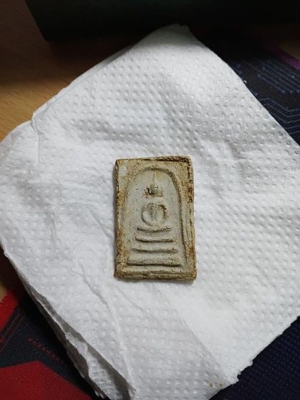 สมเด็จบางขุนพรหม(พิมพ์สังฆาฎิ)หูช้างปีพ.ศ.2500(กรุใหม่) รูปที่ 3