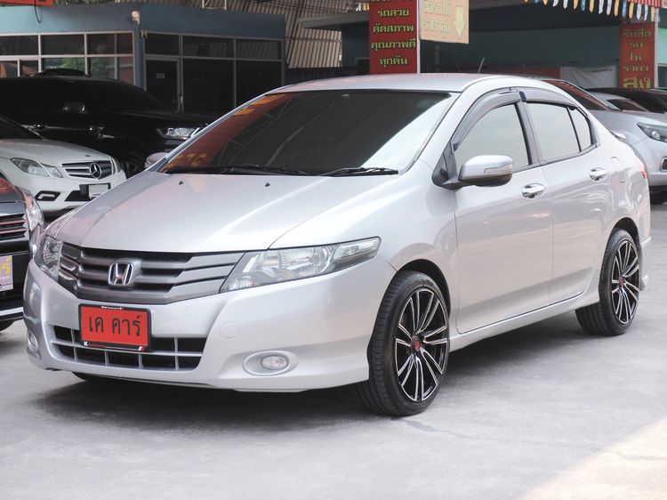 รถ Honda City 1.5 Sv i-VTEC สี บรอนซ์เงิน