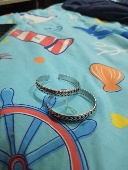 กำไลสีเงินยกคู่ รูปที่ 2