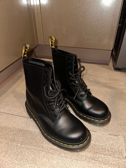 Dr. Martens 1460 มือสอง