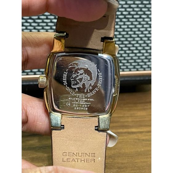 นาฬิกาข้อมือผูัชายDIESELของแท้มือสอง รูปที่ 8