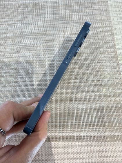 Samsung A55 128gb เลนส์กล้องร้าวฝาหลังมีรอยเก็ทกัด ไม่มีผลต่อการใช้งาน รูปที่ 2