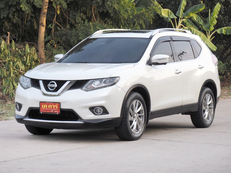 Nissan X-Trail 2016 2.5 V 4WD Utility-car เบนซิน ไม่ติดแก๊ส เกียร์อัตโนมัติ ขาว