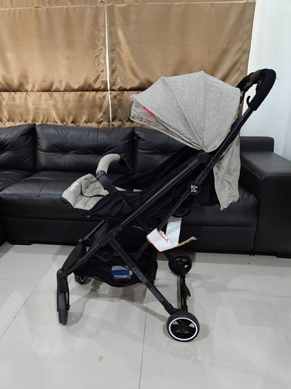 รถเข็นเด็ก Kinlee 4 ล้อ สีเทาคอฟฟี่ สภาพ 99 เปอร์เซ็นต์ เหมือนใหม่ (แถมรถเข็นขนาดเล็กแบบสามล้อ-แสดงในรูปด้านล่าง) รูปที่ 6