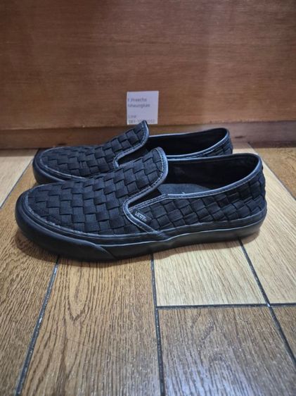 รองเท้า vans slip on