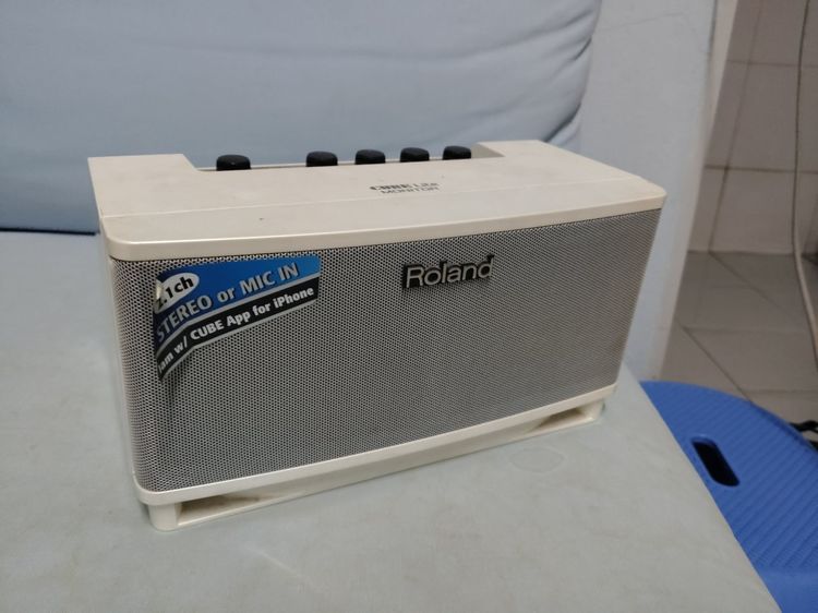 แอมป์พกพา Roland Cube lite monitor
