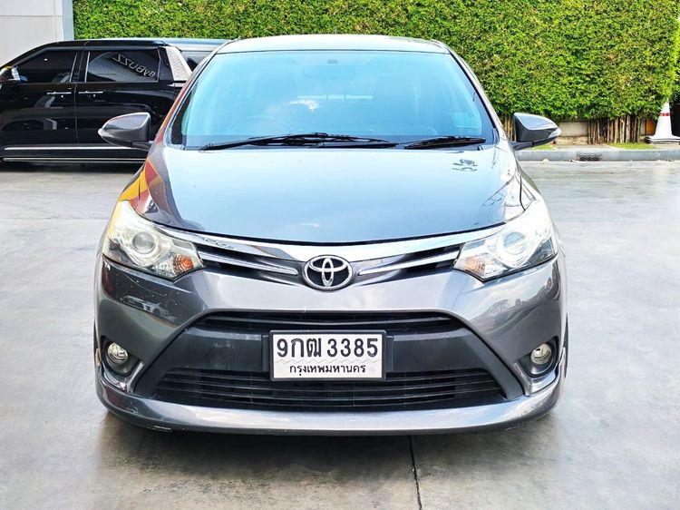 รถ Toyota Vios 1.5 G สี น้ำตาล