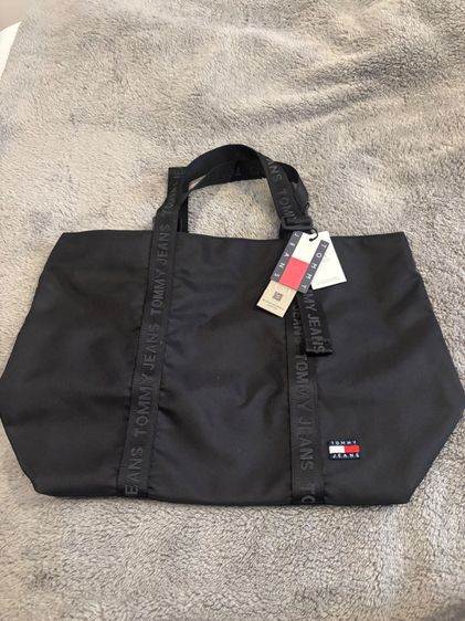 กระเป๋าถือ Tommy รูปที่ 2