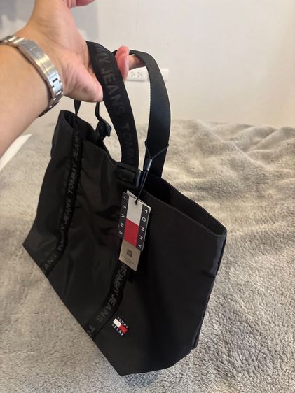 กระเป๋าถือ Tommy รูปที่ 5