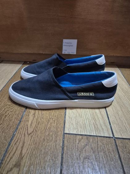 รองเท้า Adidas Slip on