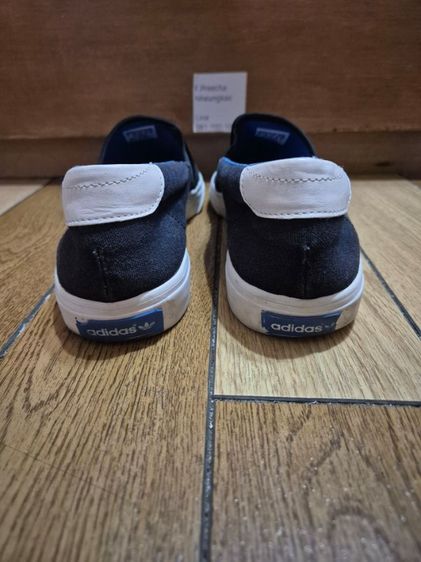 รองเท้า Adidas Slip on รูปที่ 3