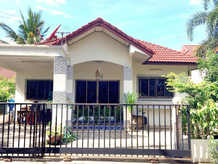 อื่นๆ มีบางส่วน 2010 บ้านพิมุกต์ 1  (คุณนุ้ย 089-6351148)