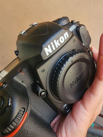 Nikon D500 ราคาถูกๆ ใหม่กว่านี้ก็มือหนึ่งละจ้า 