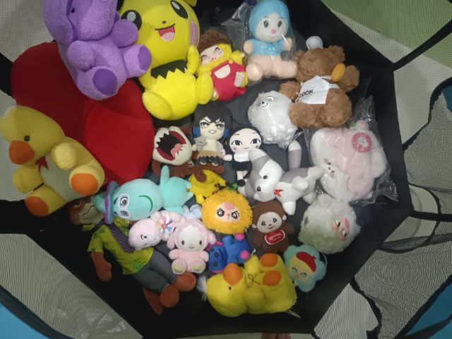 ดอกไม้และต้นไม้ประดิษฐ์ ตุ๊กตาตู้คีบ 24 ตัวมือ 1 มือ 2 คละกัน