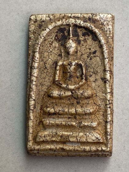 สมเด็จฐานแซม เก่าแกร่ง แตกลายงา