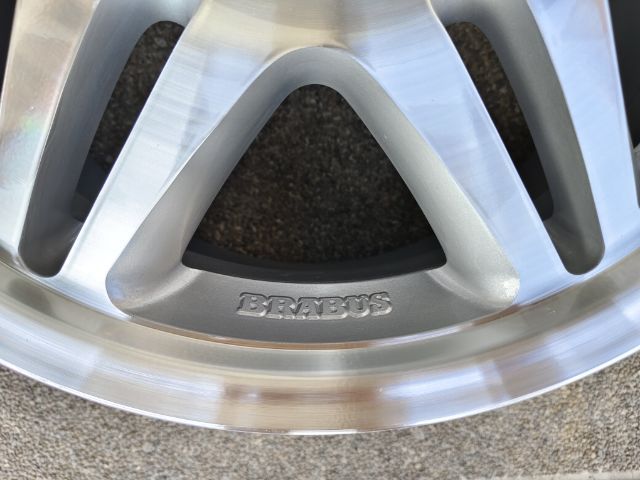 ล้อ BRABUS Monoblock 6 แท้ ขอบ 17 กว้าง 8 ออฟเซ็ท 30 4วง มีฝากลางงานเทียบอย่างดีให้4ฝา ล้อพร้อมใส่ใช้งานกับเบนซ์ได้หลายรุ่น รูปที่ 2