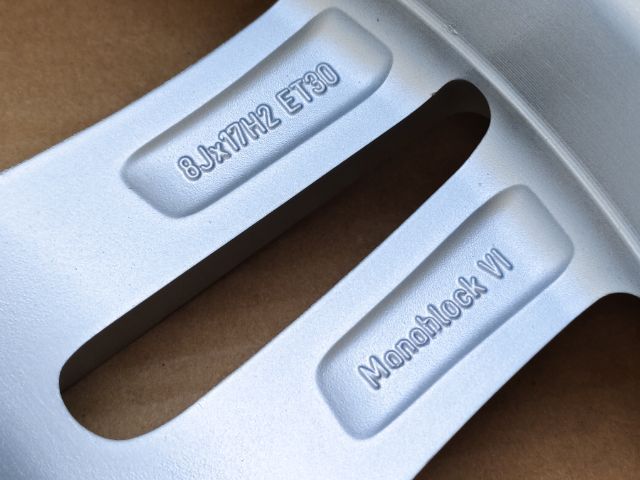 ล้อ BRABUS Monoblock 6 แท้ ขอบ 17 กว้าง 8 ออฟเซ็ท 30 4วง มีฝากลางงานเทียบอย่างดีให้4ฝา ล้อพร้อมใส่ใช้งานกับเบนซ์ได้หลายรุ่น รูปที่ 7