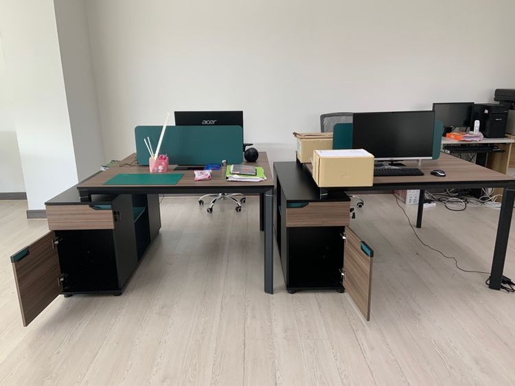 อื่นๆ โต๊ะทำงานกลุ่ม