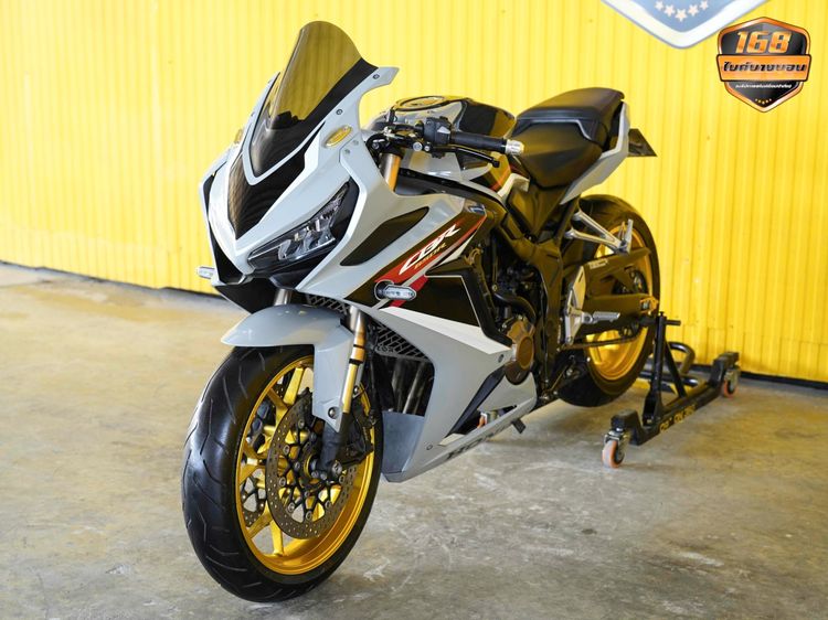 HONDA CBR 650 R จดทะเบียนปี 2021 ฟรีดาวน์ออกรถใช้เงิน 0 บาท