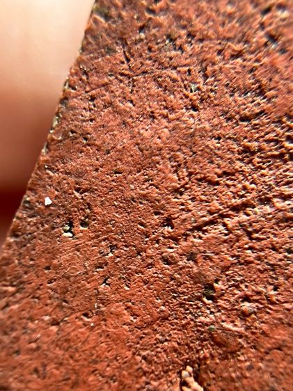 พระสมเด็จพิมพ์มีหน้ามีตามีเส้นเกศา สีเเดง รูปที่ 15