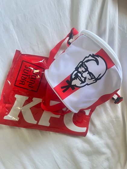 กระเป๋า KFC limited 