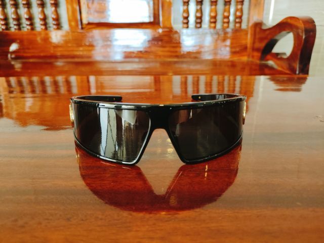 แว่นกันแดด Christian Dior แท้ มือสอง สภาพสวยๆ