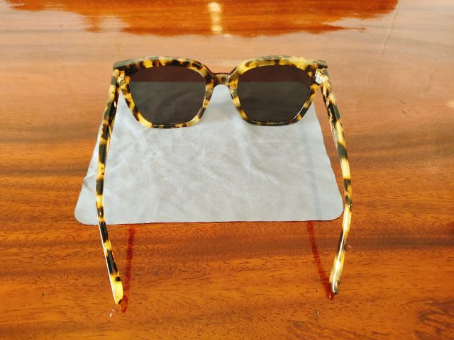 แว่นกันแดด Gentle Monster แท้ สภาพสวยๆ รูปที่ 5