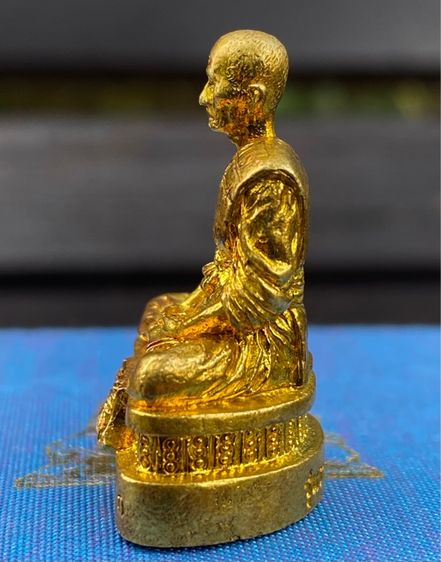 หล่อหลวงพ่อรวย วัดตะโก ปี 58 เนื้อกะไหล่ทอง( ตอกโค๊ตเลขไทย) รูปที่ 3