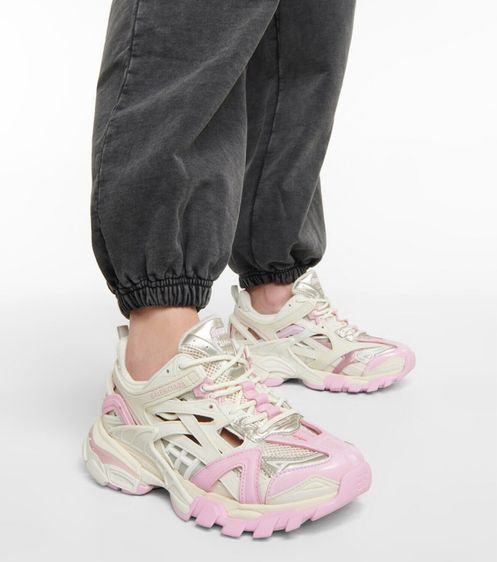 Balenciaga  รูปที่ 17