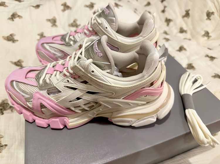 Balenciaga  รูปที่ 3