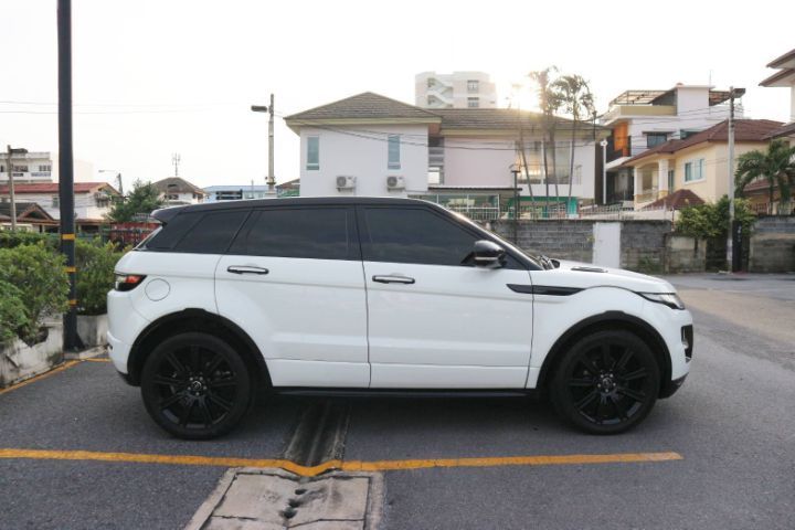 Land Rover Range Rover Evoque 2013 รุ่นย่อยอื่นๆ Utility-car ดีเซล ไม่ติดแก๊ส เกียร์อัตโนมัติ ขาว รูปที่ 4